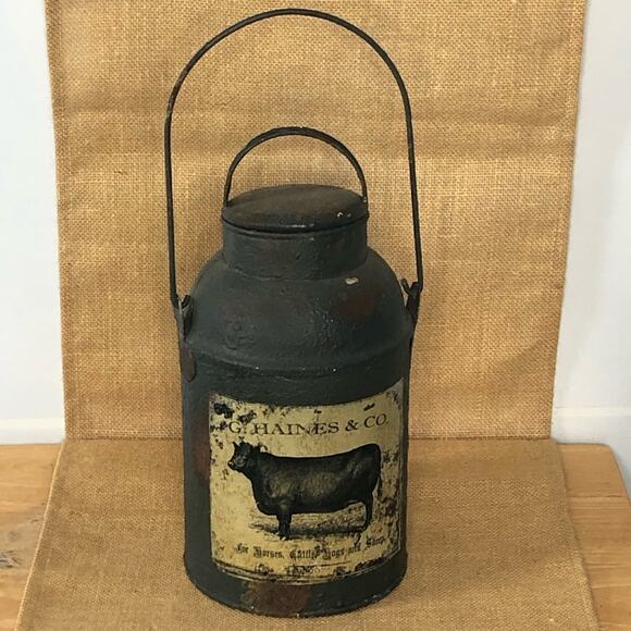 Galvanized Metal Farm Milk Can with Handle and Lid Tabletop Decoration - Picture 1 of 12